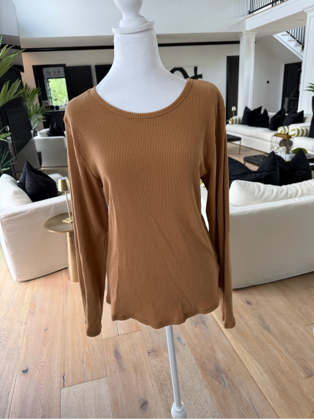 Old Navy Ribbed Long-Sleeve Top in Camel Brown